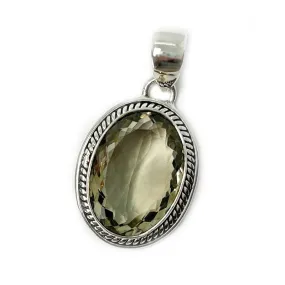 Clover Green Amethyst Oval Pendant