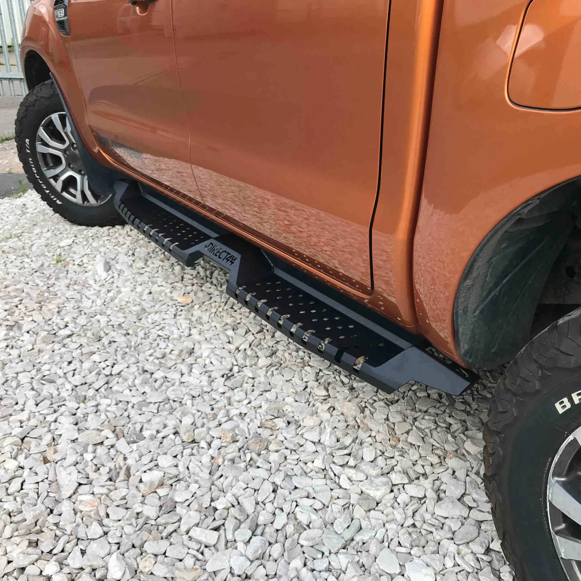 Hammerhead Side Bars and Steps for Mitsubishi L200 2015  Double Cab